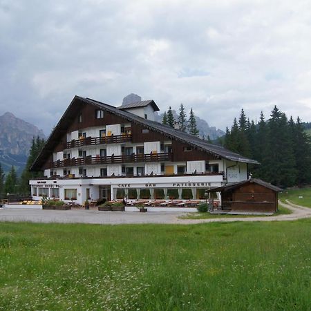 Hotel Planac Corvara In Badia Exterior photo