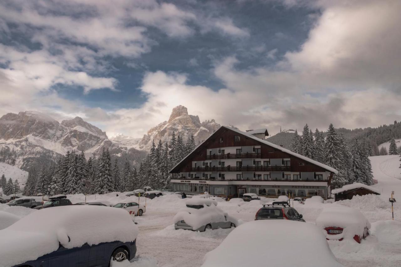 Hotel Planac Corvara In Badia Exterior photo