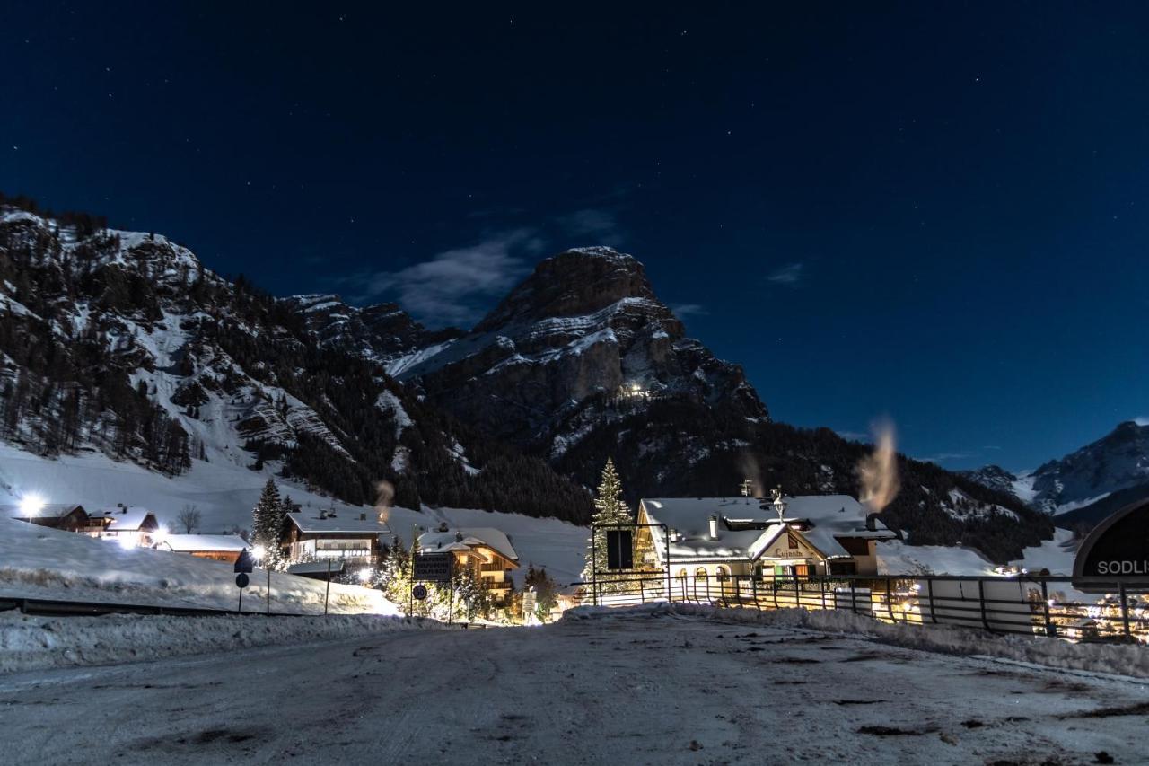 Hotel Planac Corvara In Badia Exterior photo